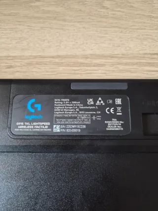 Teclado Logitech G915 TKL Lightspeed Negro