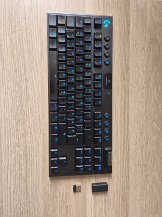 Teclado Logitech G915 TKL Lightspeed Negro