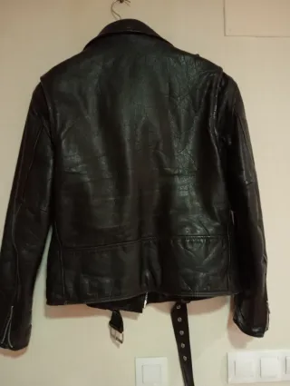 Chaqueta de Piel Cherry Negra