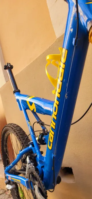 Cannondale Super V serie colore Volvo-Cannondale