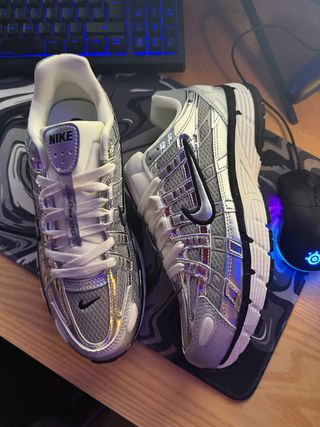Nike P6000 Metallic Plata y Blanco