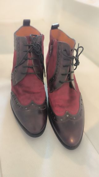 Botines Hispanitas Marrón y Rojo