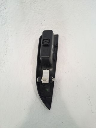 MANDO ELEVALUNAS TRASERO DERECHO OPEL MOKKA