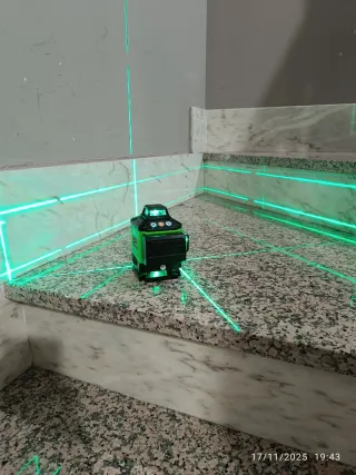 Nivel Láser 16 Líneas Verde 4D+Trípode y 2 Bateria