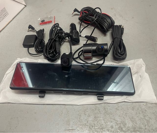 Dash Cam con GPS y Cámara Trasera