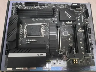 MSI PRO Z690-A DDR4 Placa Base Intel