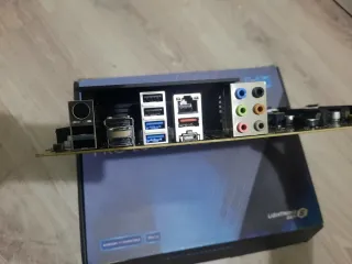 MSI PRO Z690-A DDR4 Placa Base Intel