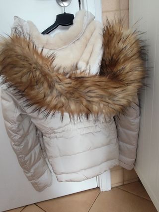 Chaqueta plumón Zara Beige