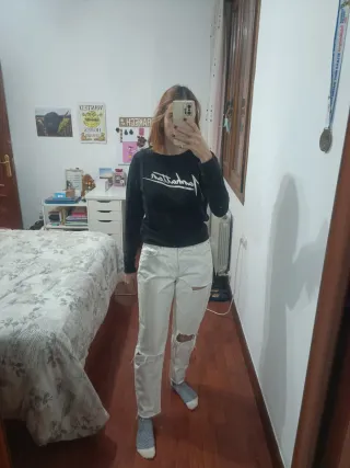 Pantalón blanco roto