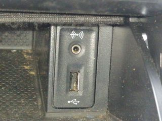 GUANTERA VOLKSWAGEN GOLF VII LIM. (4)