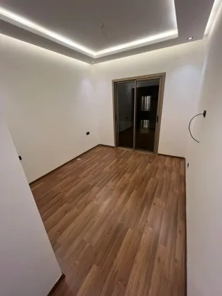 Techos y pared con diseño elegante