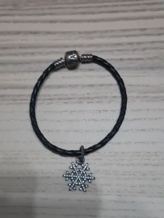 Conjunto pulsera de cuero + charm colgante Pandora