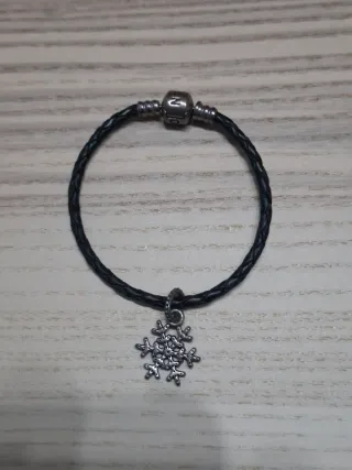 Conjunto pulsera de cuero + charm colgante Pandora