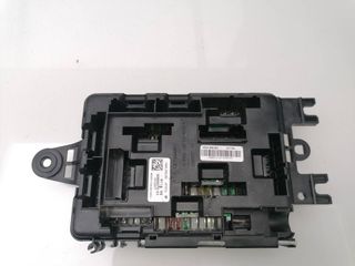 CAJA RELES / FUSIBLES BMW SERIE 1 LIM. (F40) (4)