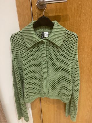Chaqueta verde calada