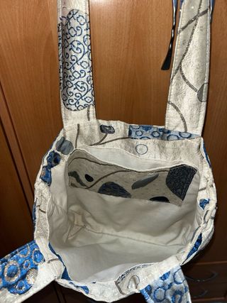 Bolso de tela con estampado floral