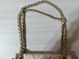 Borsa Marc Ellis trapuntata con catena oro