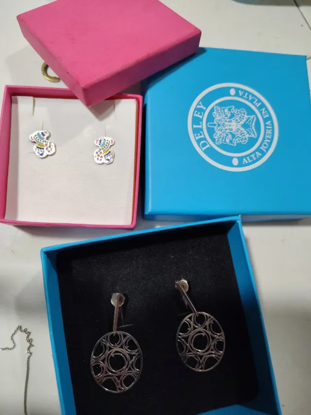 Set in argento sterling: collare e orecchini in offerta