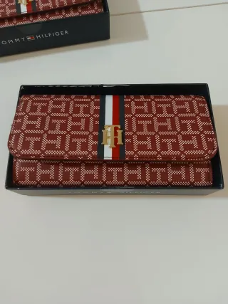 Cartera Tommy Hilfiger Monogram