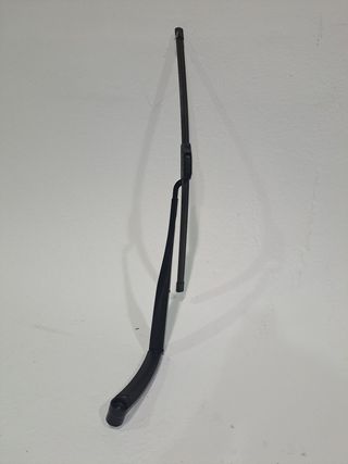 BRAZO LIMPIA DELANTERO DERECHO HYUNDAI I40