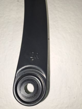 BRAZO LIMPIA DELANTERO DERECHO HYUNDAI I40