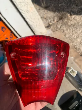 Faro, Intermitentes y Luz Freno Piaggio Fly 50cc