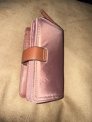 Cartera monedero con departamentos