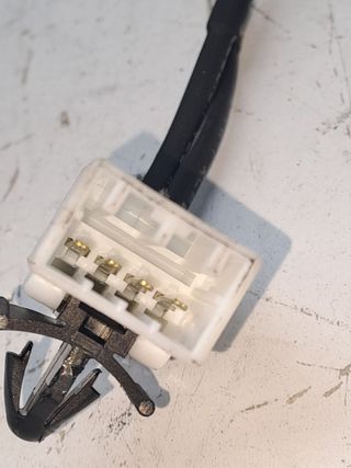 ENGANCHE CINTURON KIA STONIC (2)