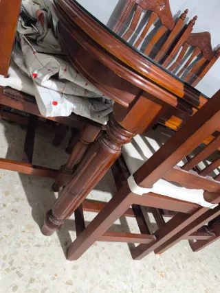 Mesa extensible madera maciza y 6 sillas