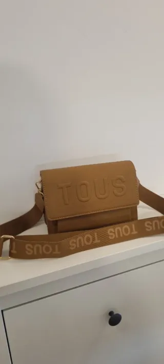 Bolso Tous bandolera beige y marrón