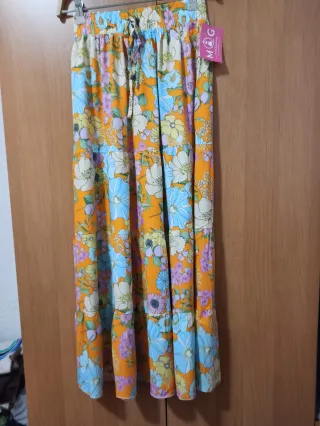 Conjunto floral naranja talla M