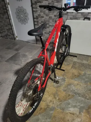 Bicicleta BH Roja como Nueva