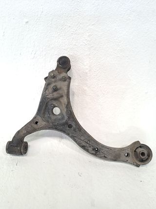 BRAZO SUSPENSION INFERIOR DELANTERO DERECHO KIA CARNIVAL