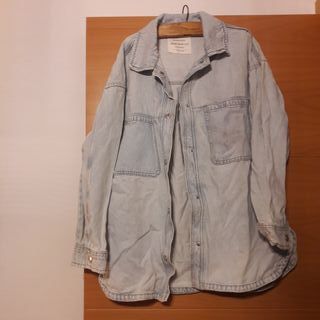 Chaqueta vaquera larga denim azul lavado