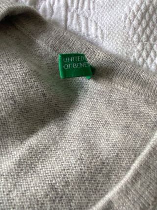 Casaco Benetton malha cinza brilhos NOVO 7/8 anos
