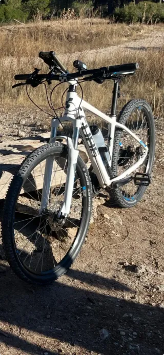 Bicicleta MTB Cube Aim