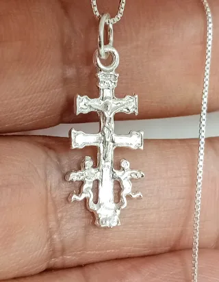 Cruz Caravaca Plata 925 con Cadena