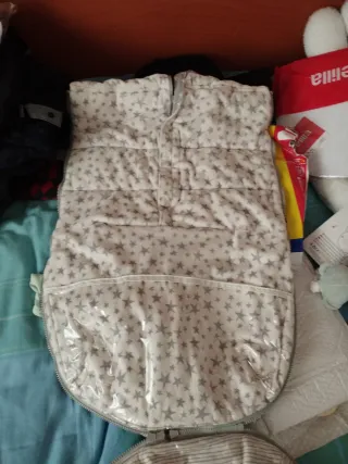 Saco de cochecito estrellas gris