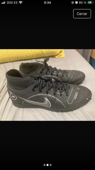 Botas de fútbol Nike negras