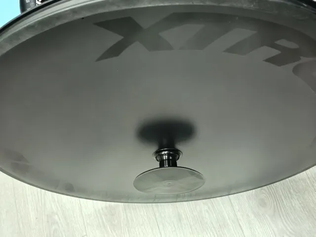 Rueda carbono lenticular para cubierta y zapata