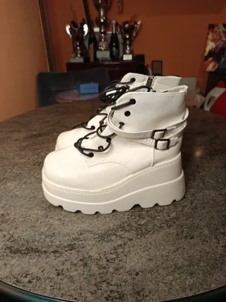 Botas blancas con plataforma