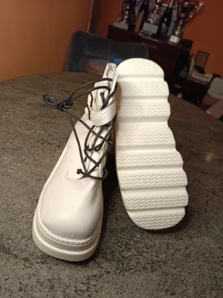 Botas blancas con plataforma