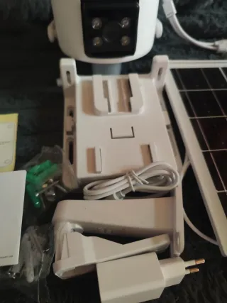 Cámara vigilancia con panel solar
