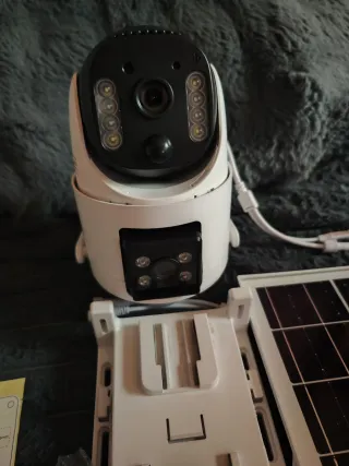 Cámara vigilancia con panel solar