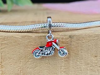 Charm Moto Harley Roja - Plata