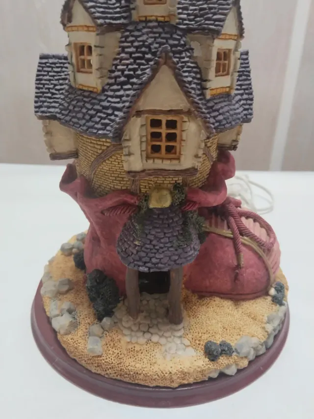 Lámpara infantil Resina Casa Fantasía