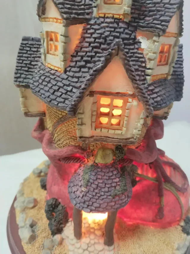 Lámpara infantil Resina Casa Fantasía
