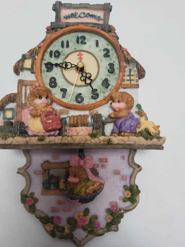 Reloj de Pared Infantil de Resina .Alto  30cm,