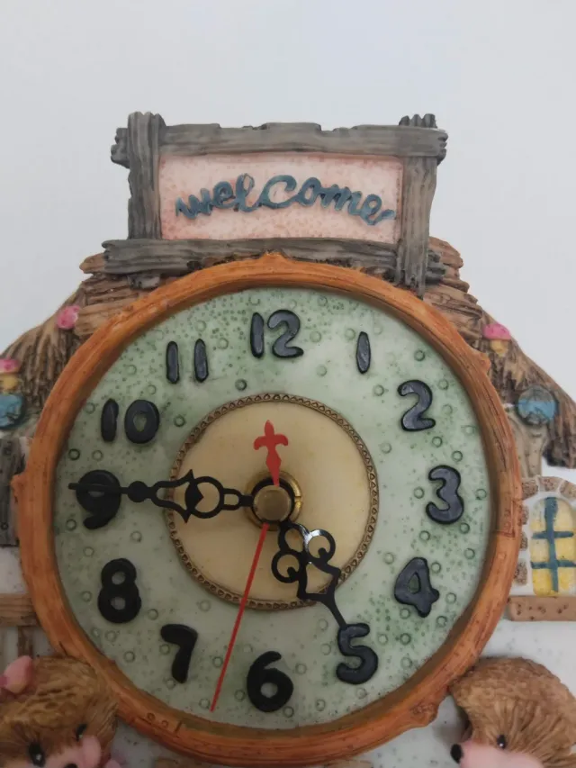 Reloj de Pared Infantil de Resina .Alto  30cm,