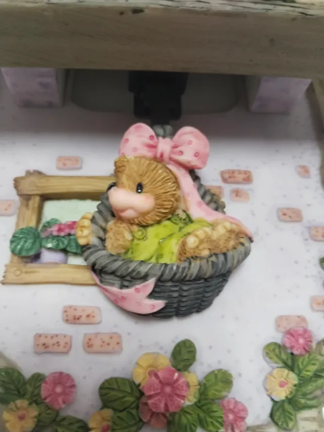 Reloj de Pared Infantil de Resina .Alto  30cm,